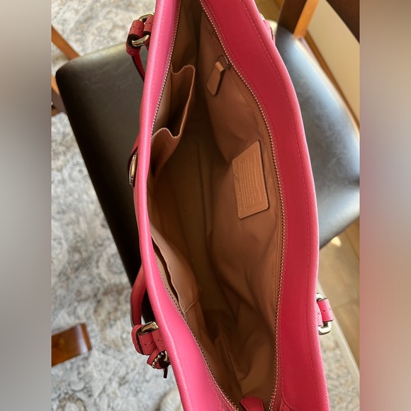 Coach Purse - Picture 4 of 4